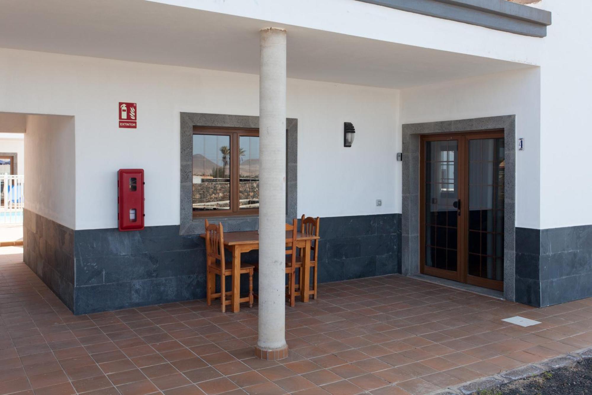 Villas & Apartamentos Tao Mazo Лахарес Экстерьер фото